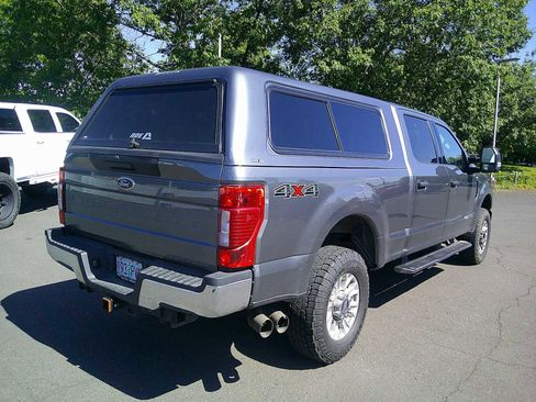 Used 2022 Ford F250 XLT AWD/4WD image 5
