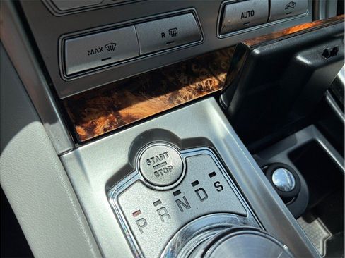 Used 2012 Jaguar XF RWD image 27