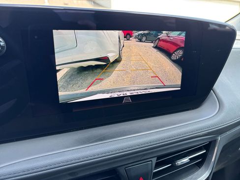 Used 2025 Buick Encore GX Preferred AWD/4WD image 23