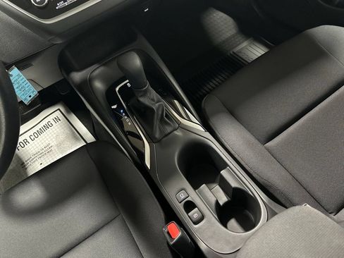 Used 2026 Toyota Corolla LE FWD image 38