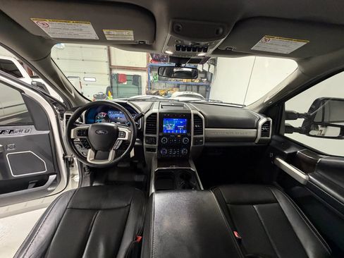 Used 2020 Ford F250 Lariat AWD/4WD image 14