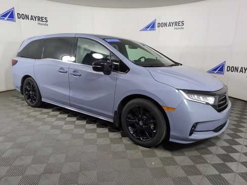 Certified 2024 Honda Odyssey Sport image 11