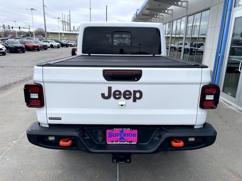 Used 2021 Jeep Gladiator Mojave image 3