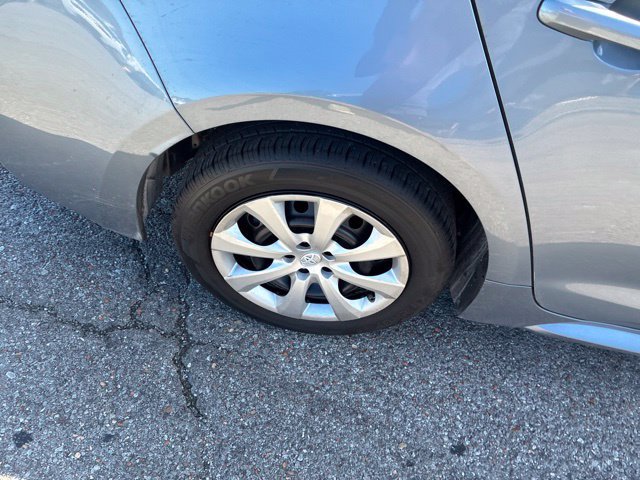 Used 2025 Toyota Corolla LE FWD image 53
