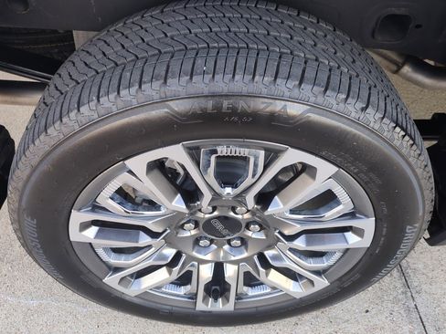 Used 2025 GMC Sierra 1500 Denali Ultimate image 27