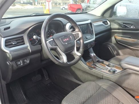 Used 2019 GMC Acadia SLE image 8