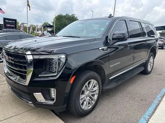 Used 2023 GMC Yukon XL SLT w/ SLT Premium Package AWD/4WD video 1