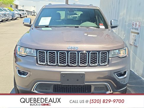 Used 2017 Jeep Grand Cherokee Limited AWD/4WD image 2