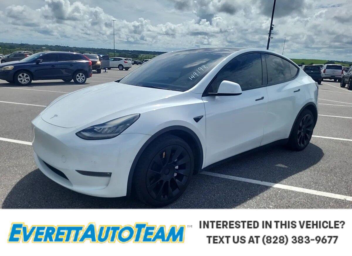 Used 2021 Tesla Model Y Long Range AWD/4WD image 1