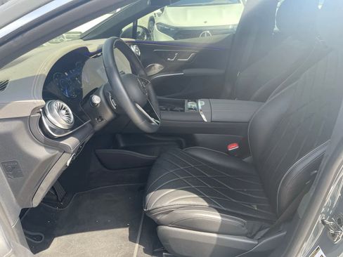 Used 2024 Mercedes-Benz EQS 580 4MATIC Sedan image 6