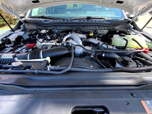 New 2025 Ford F450 image 12