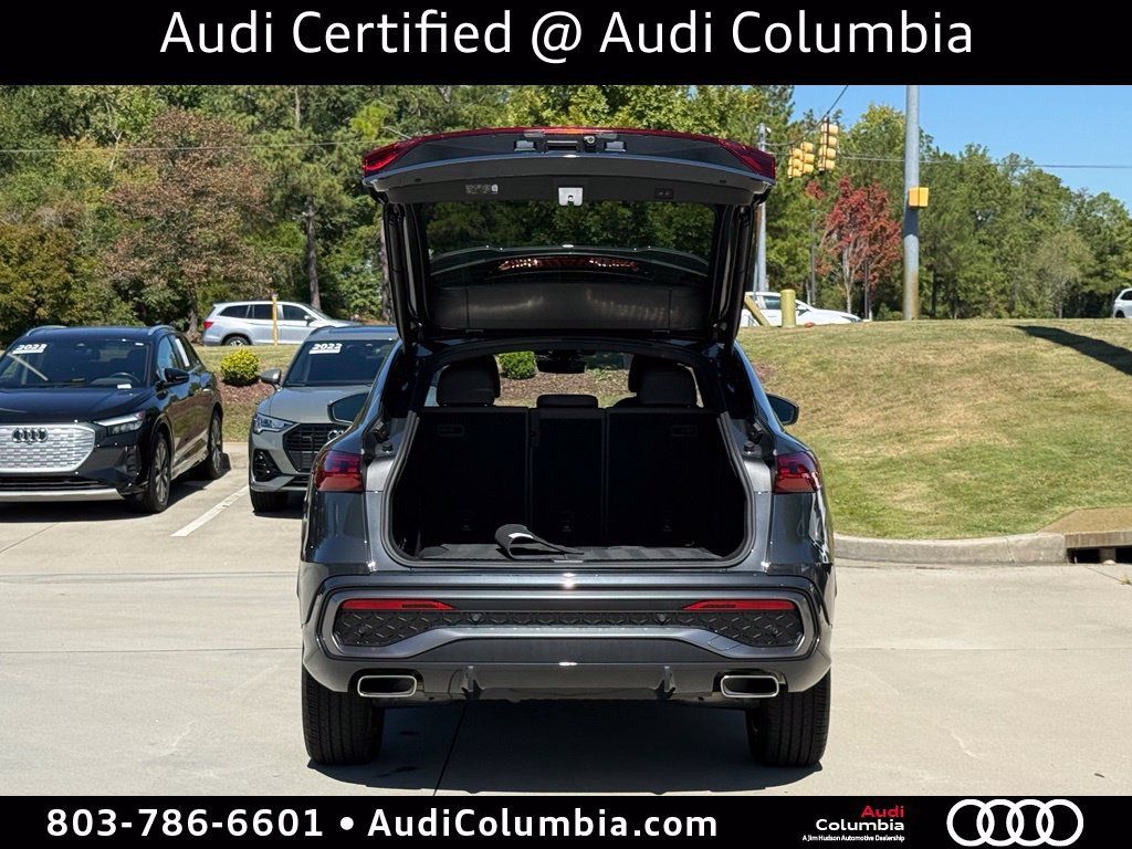 Certified 2025 Audi Q5 Premium w/ Convenience Package AWD/4WD image 17