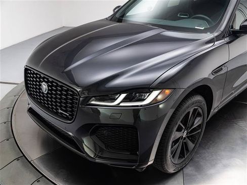New 2025 Jaguar F-PACE R-Dynamic S AWD/4WD image 9