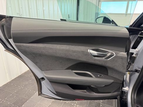 Used 2024 Audi e-tron GT Premium Plus w/ Performance Package image 20