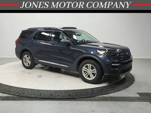 Used 2022 Ford Explorer XLT w/ Equipment Group 202A AWD/4WD image 1