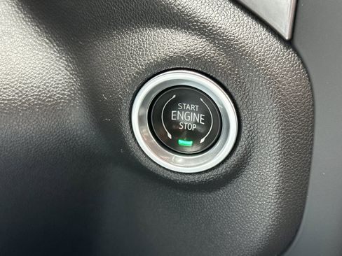 Used 2023 Chevrolet Silverado 1500 Custom image 21