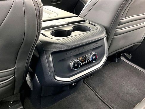 Used 2025 Ford Expedition Max Active image 34