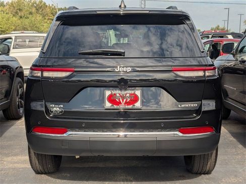 New 2025 Jeep Grand Cherokee Limited image 6