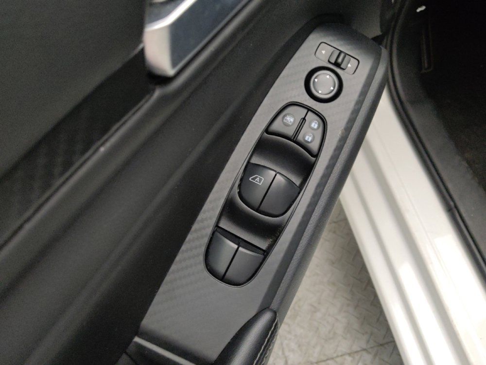 Used 2025 Nissan Altima 2.5 SV FWD image 27