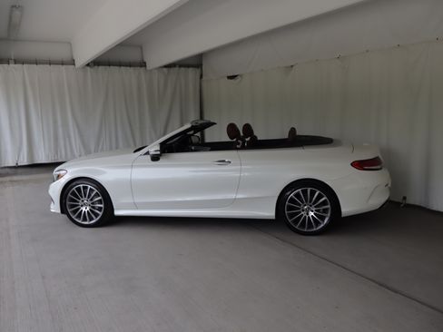Used 2018 Mercedes-Benz C 300 4MATIC Cabriolet image 24