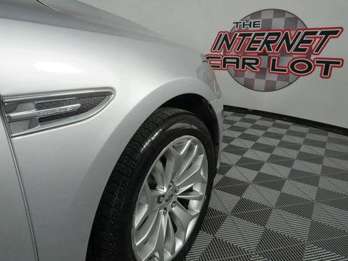 Used 2018 Ford Taurus Limited image 34