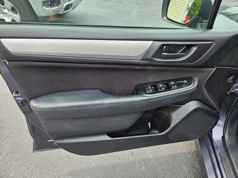 Used 2017 Subaru Legacy 2.5i w/ Alloy Wheel Package image 10