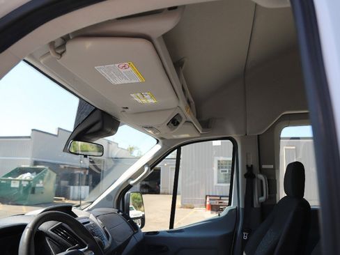 Used 2017 Ford Transit 350 XLT image 18