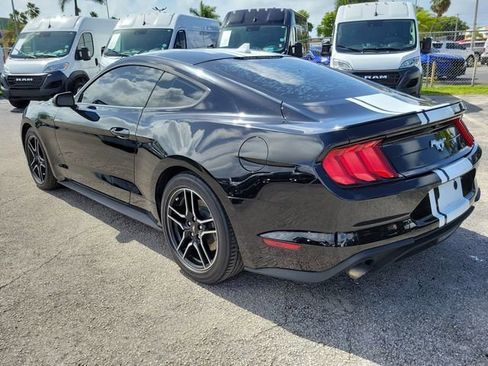 Used 2022 Ford Mustang Premium image 3