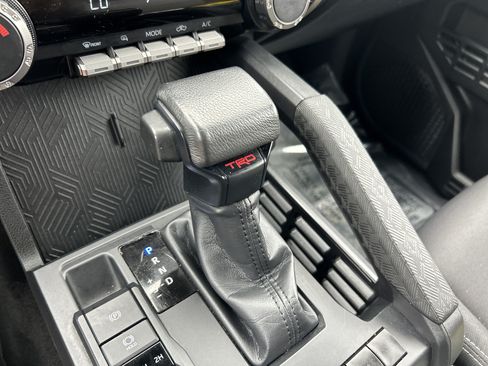 Used 2024 Toyota Tacoma TRD Off-Road AWD/4WD image 24