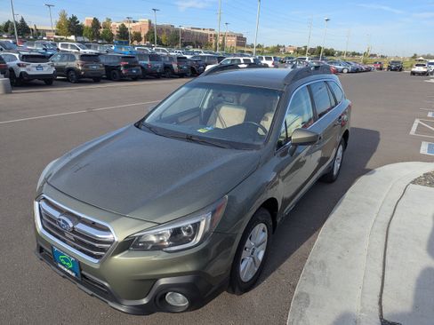 Used 2018 Subaru Outback 2.5i Premium AWD/4WD image 8