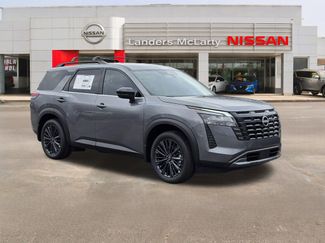 New 2026 Nissan Pathfinder SL w/ SL Premium Package video 2