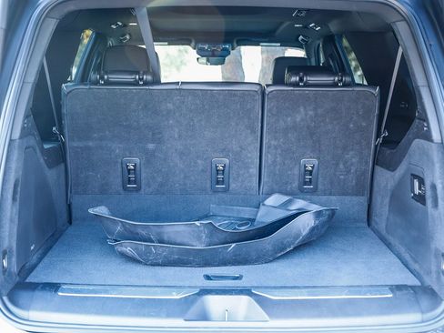 Used 2022 Cadillac Escalade ESV Sport image 27