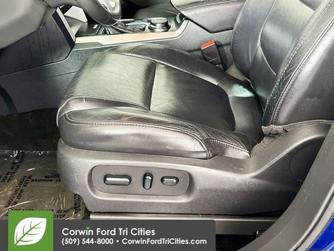 Used 2013 Ford Explorer XLT AWD/4WD image 22