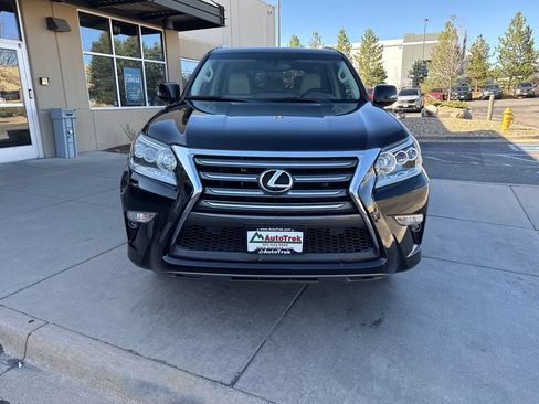 Used 2019 Lexus GX 460 Premium w/ Premium Package AWD/4WD image 3