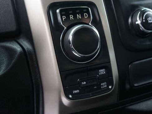Used 2016 RAM 1500 Classic SLT AWD/4WD image 19