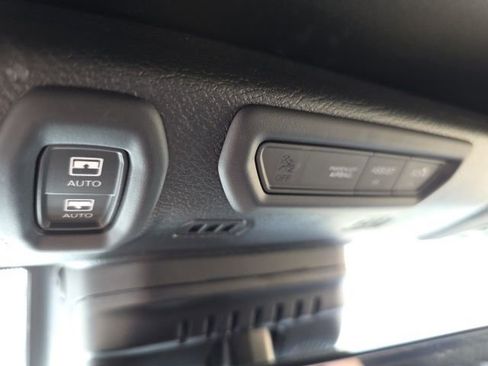 Used 2019 Jeep Wrangler Unlimited Sahara w/ Quick Order Package 24M Moab image 18