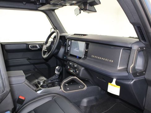 New 2025 Ford Bronco Badlands image 27