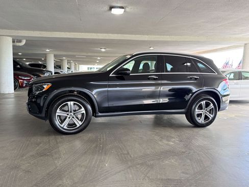 Used 2019 Mercedes-Benz GLC 300 image 2