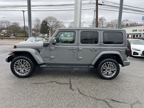 Used 2023 Jeep Wrangler Unlimited Sahara image 7