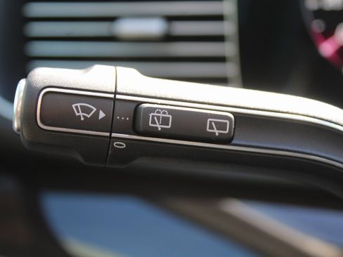 Certified 2026 Mercedes-Benz GLE 53 AMG 4MATIC image 31