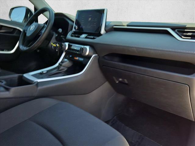 Used 2023 Toyota RAV4 LE AWD/4WD image 20
