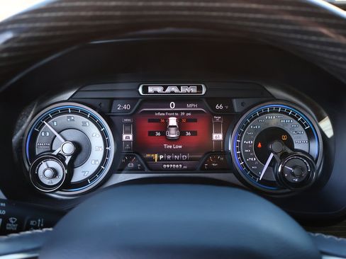 Used 2019 RAM 1500 Limited image 18