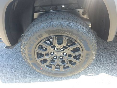 New 2026 Chevrolet Colorado Trail Boss AWD/4WD image 10