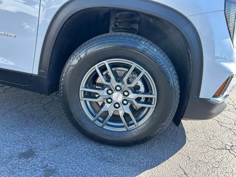 Certified 2025 GMC Acadia Elevation image 8