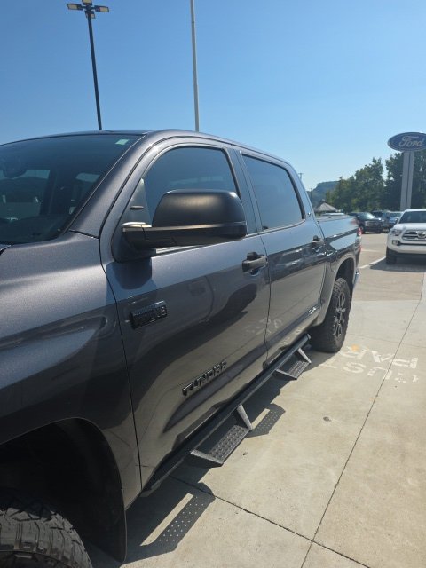 Used 2020 Toyota Tundra SR5 w/ SR5 Upgrade Package AWD/4WD image 5