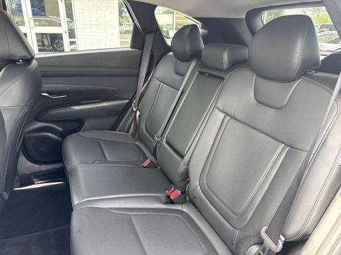 Used 2025 Hyundai Tucson SEL FWD image 14