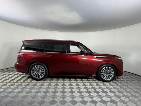 Used 2025 INFINITI QX80 Sensory image 5