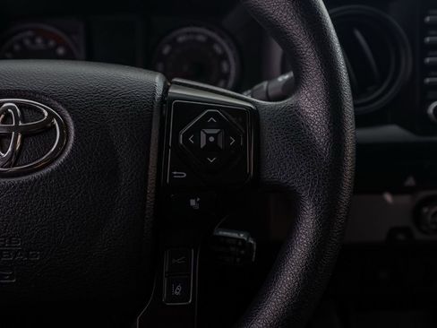 Used 2022 Toyota Tacoma SR image 29