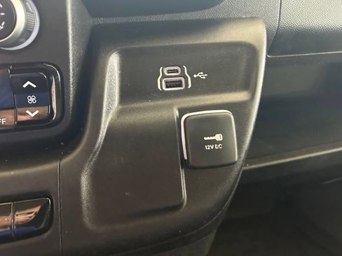 Used 2025 RAM ProMaster 2500 w/ Convenience Group FWD image 45