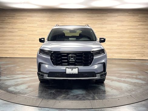 Used 2025 Honda Pilot TrailSport image 17